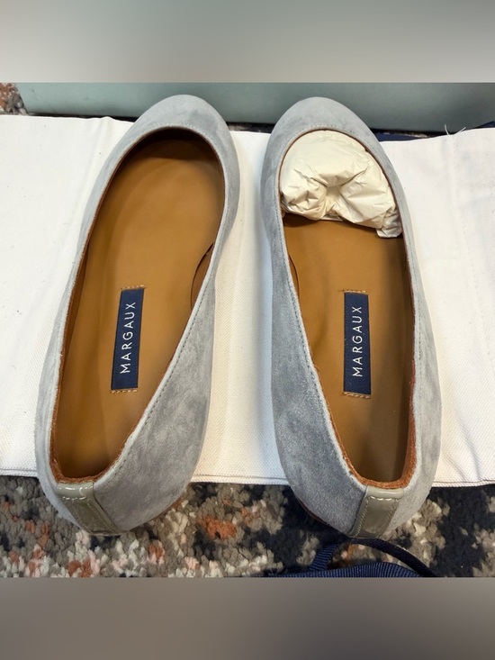 NWT Margaux Classic Round Toe Ballet Flat in Light Gray / Light Blue Suede Sz 5 - Picture 8 of 14